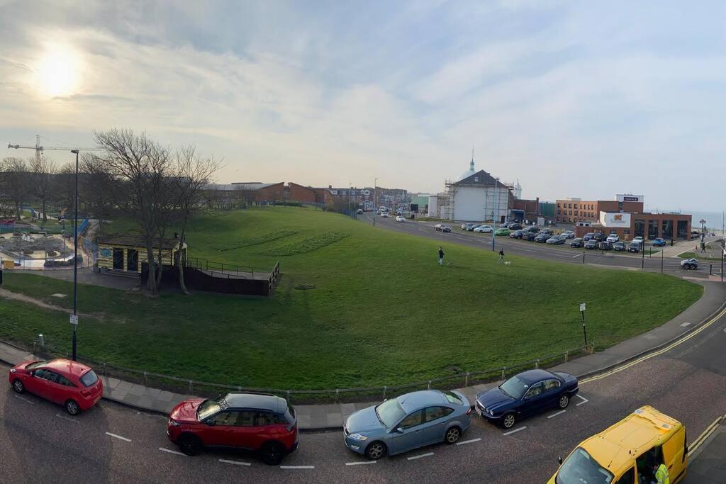 Hightide Seaside Apartment With Beach & Spanish City Views Whitley Bay Extérieur photo